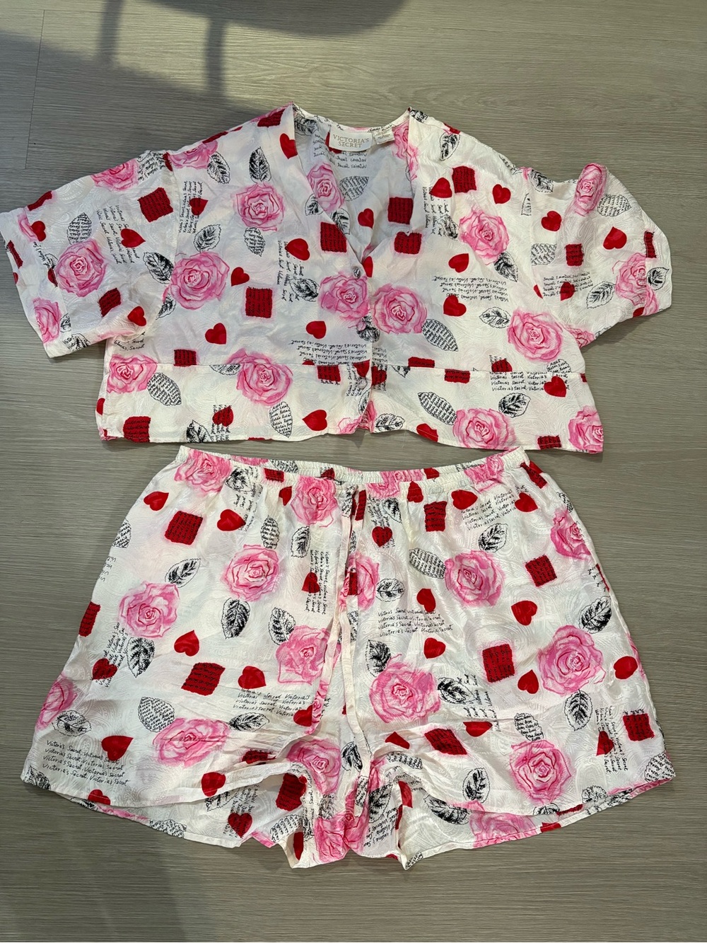Vintage Victoria's Secret White Pajama Set with Pink Roses & Red Hearts